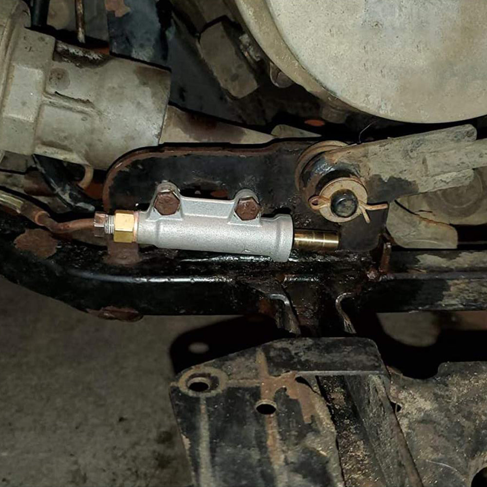 Triumilynn Rear Brake Master Cylinder for Polaris Sportsman 335 400 450 500 600 700 800 Magnum 325 330 500 Scrambler 400 500 Trail Blazer 250 330 400 700 No.: 1911113 / 1910301 / 1910790